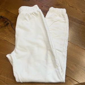 Missguided- White Oversized Sweatpants